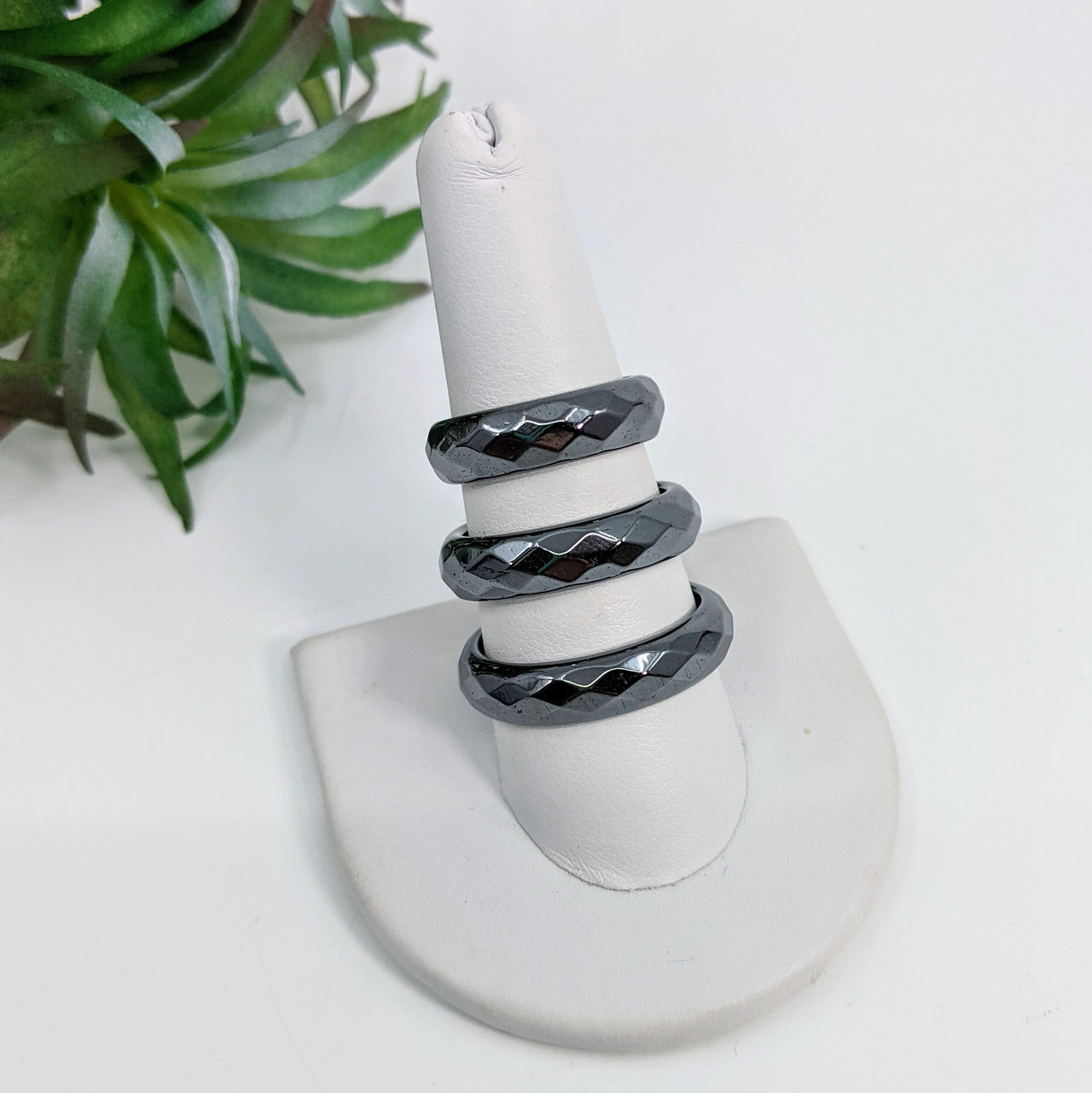 Hematite Silver Ring / Mini Sphere Stand #SK1111