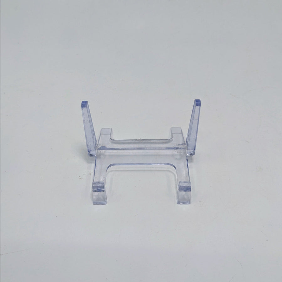 Clear plastic display stand with raised edges and support arms for Acrylic & Metal Stands Q152