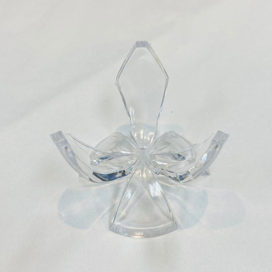 Clear glass angel ornament with spread wings on Acrylic & Metal Stands #Q152 easel stand