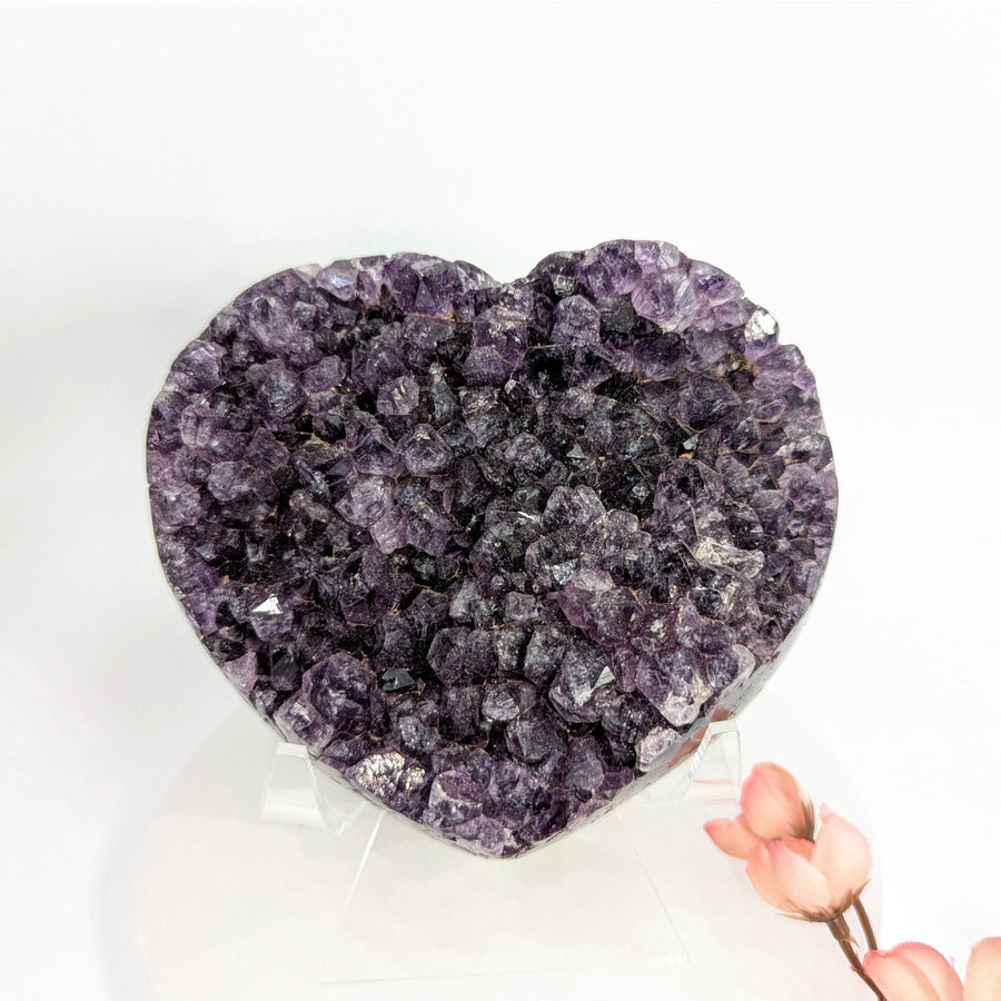 Heart-shaped Amethyst Geode display in a 4.1-inch Amethyst Heart Geode #LV8322