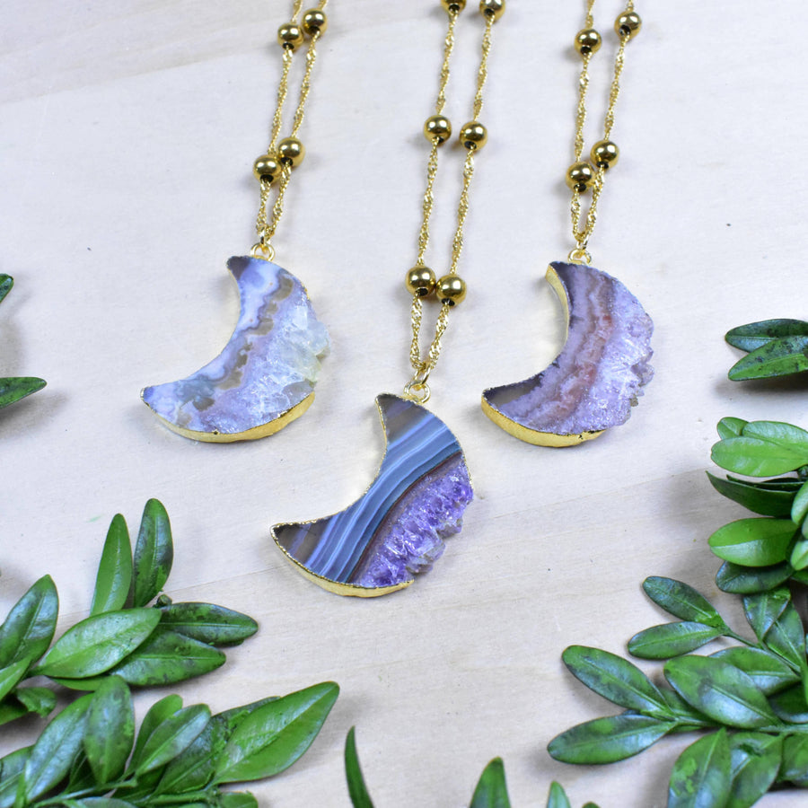Three elegant purple agate crescent moon pendants on 18’’ gold chains with beads LV9392