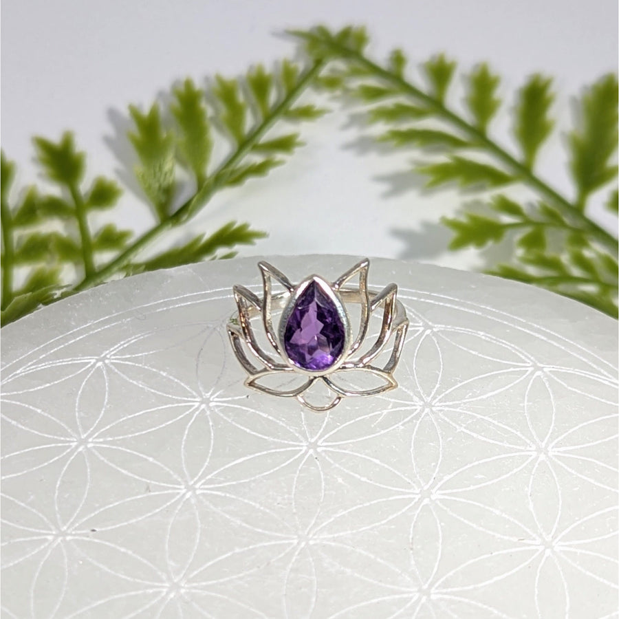 Amethyst faceted size 7 lotus silver ring BC1067 with teardrop purple stone