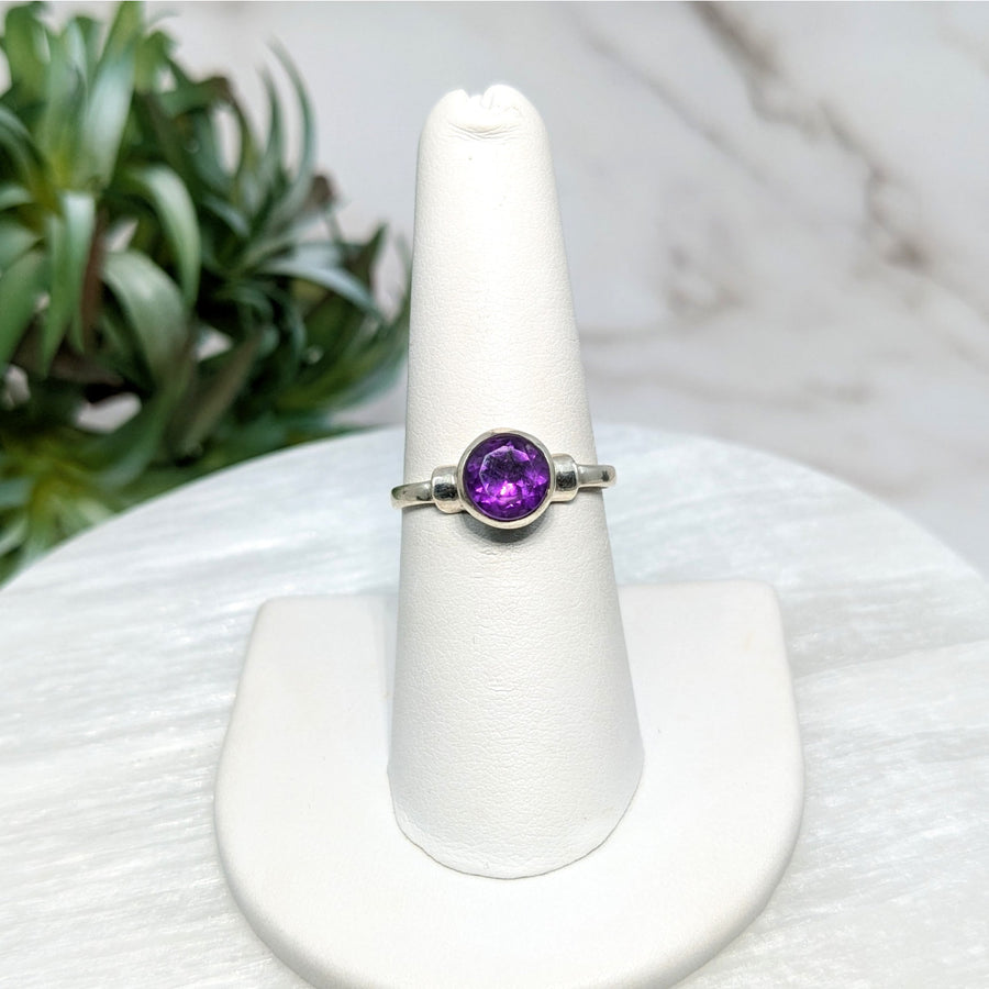 Amethyst Sz. 8 S.S. Faceted Ring #LV5545 - $69