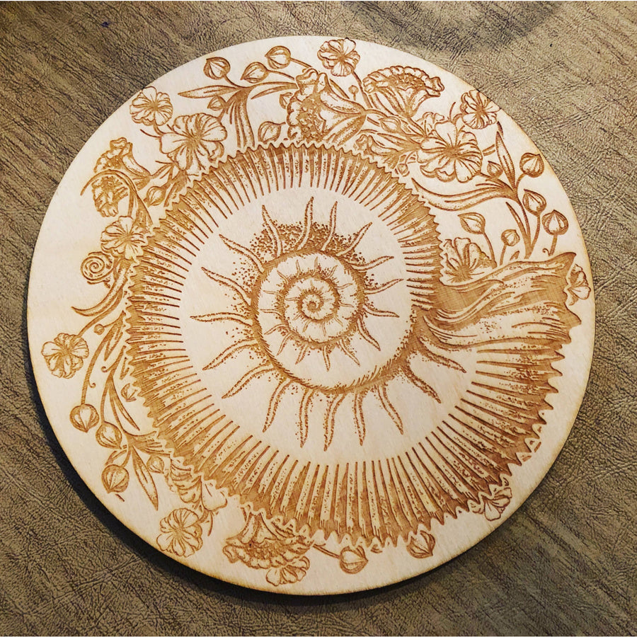 Ammonite Crystal Grid LV9072 gold spiral shell coaster with floral accents