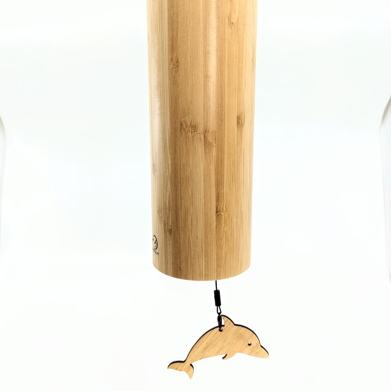 Bamboo Concert Chime 14’ bird feeder with wooden bird, ideal for seasonal decor