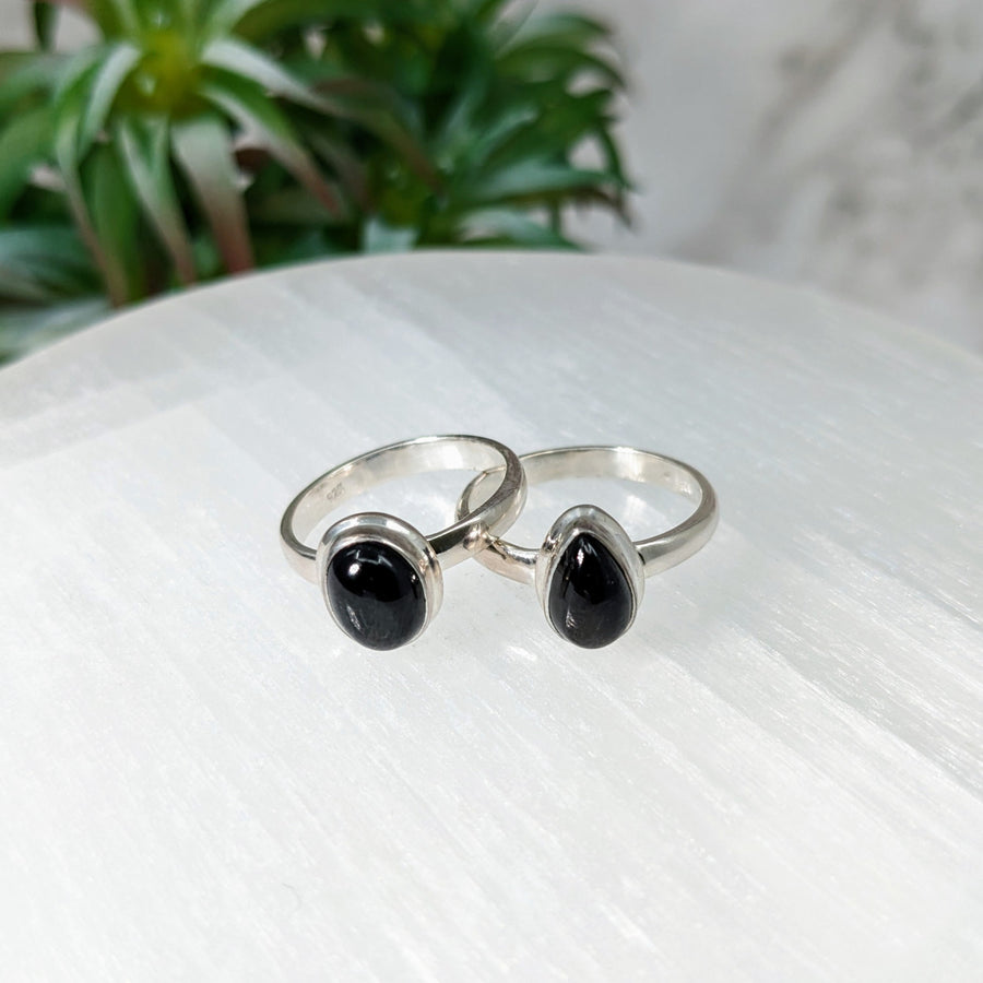 Elegant Black Star Sapphire S.S. Rings #LV5011, featuring exquisite black onyx stones