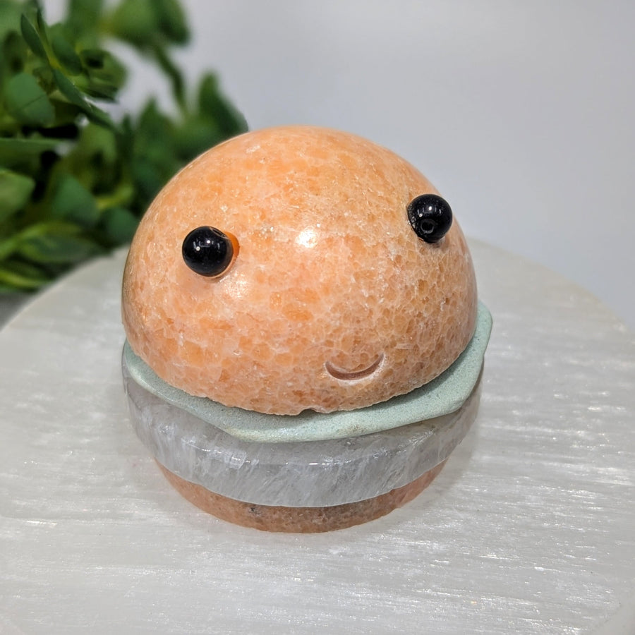Cute 2’’ calcite quartz hamburger carving figurine #BC0635 with peach stone patty