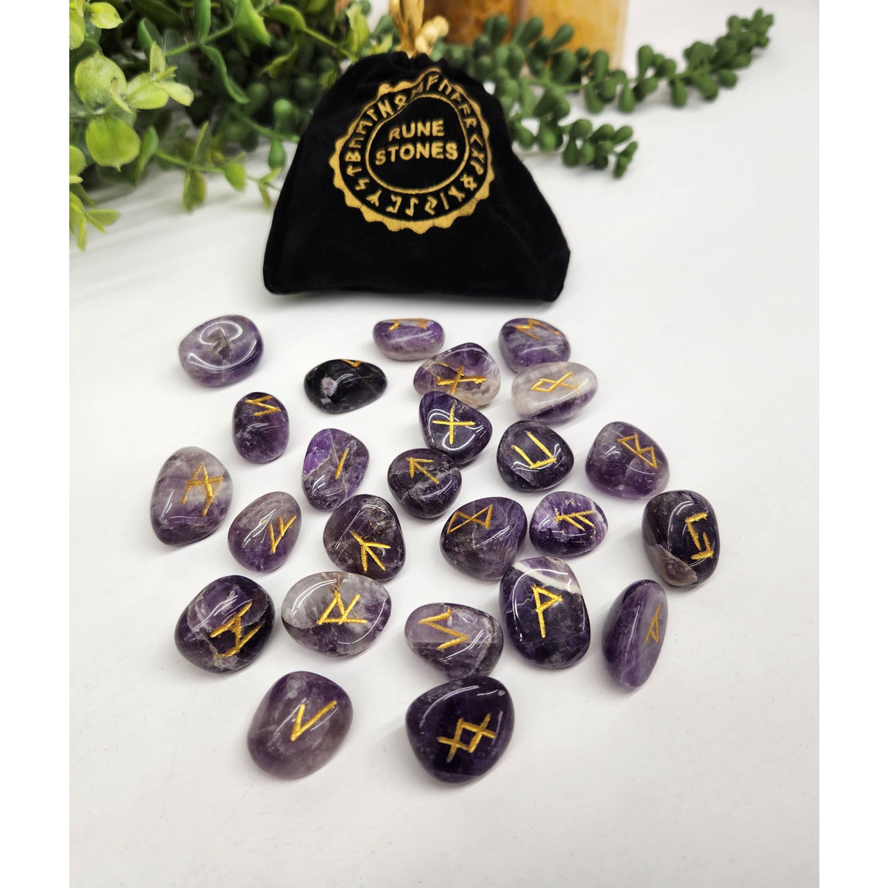 Chevron Amethyst Gemstone Rune Set with Velvet Pouch LV9505