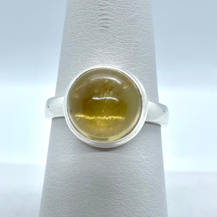 Silver ring with a yellow Citrine gemstone from the Citrine S.S Ring J720 collection