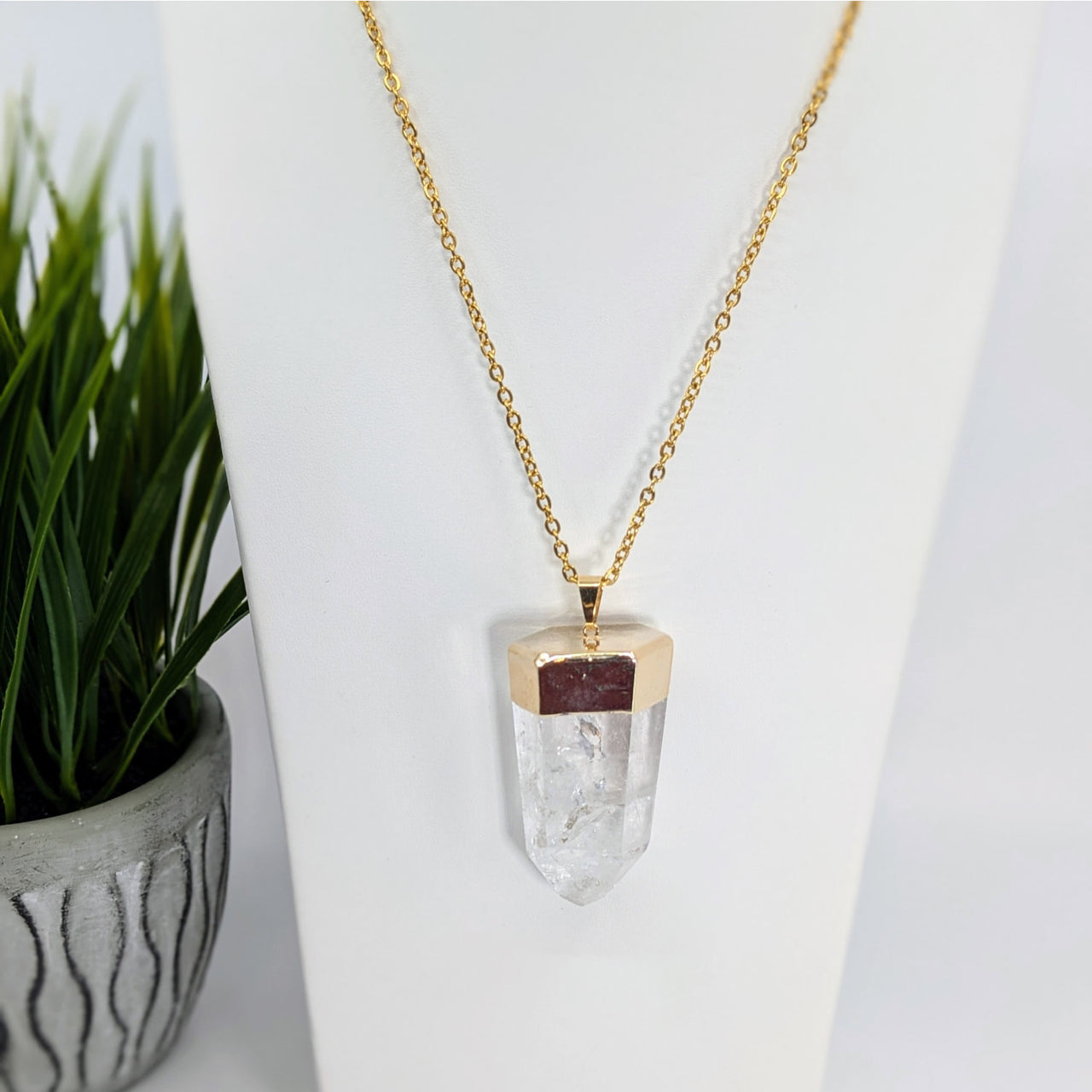 Clear Quartz 2.5’’ Chunky Point 26’’ Necklace Gold