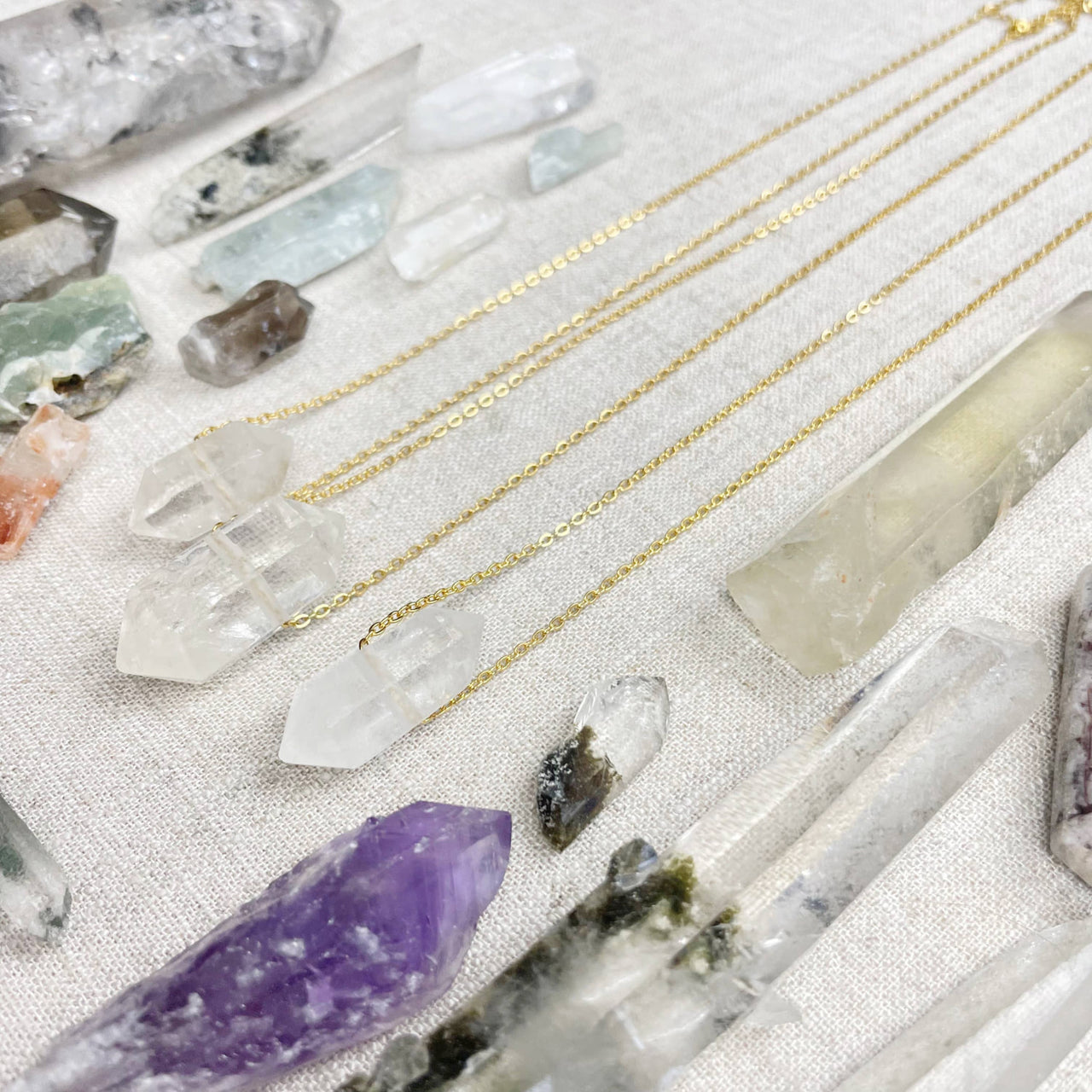 Golden chain necklace with clear quartz double terminated pendant LV9389