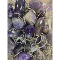 Crystal keychain assorted Q106 with purple amethyst polished stones and silver-toned metal rings for keys