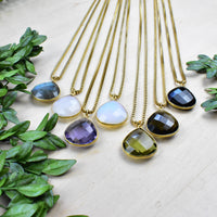 Elegant gold Faceted Teardrop Gemstone Necklace LV9394 with colored pendants