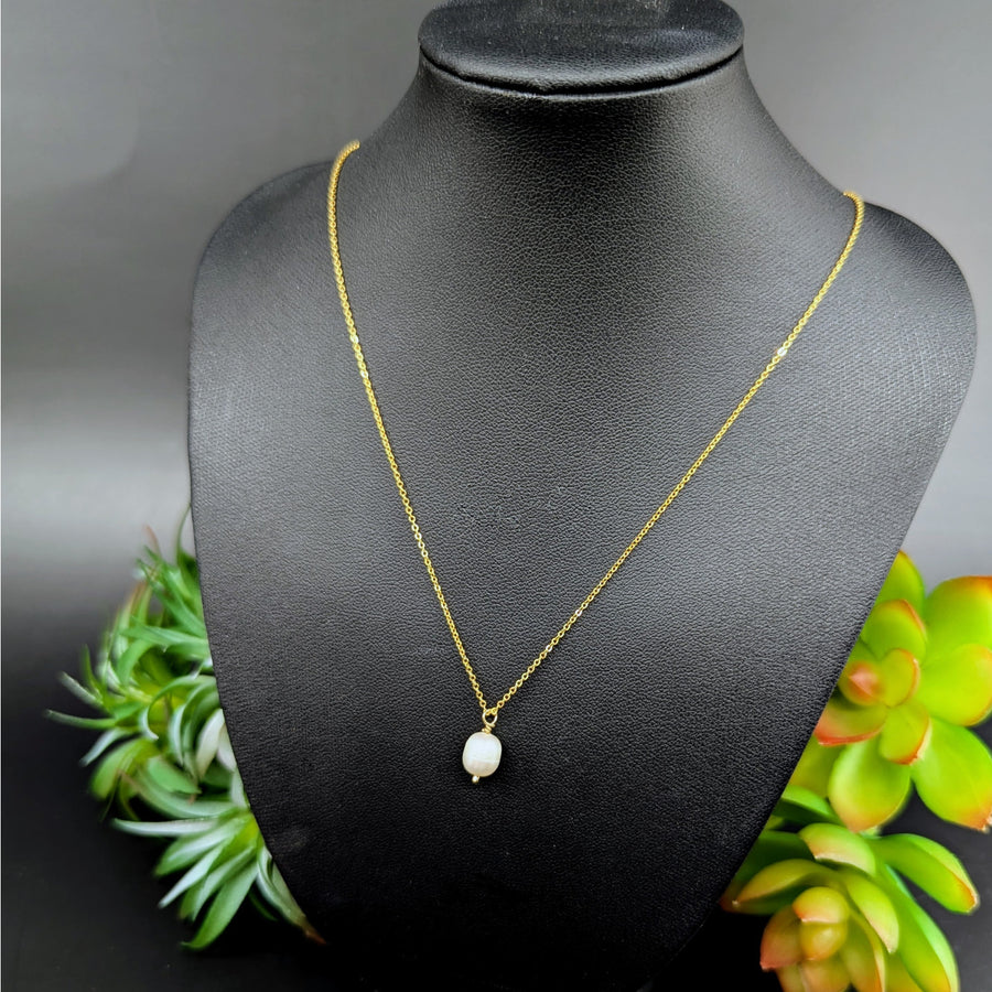 Freshwater Pearl 18’’ Solo Dainty Necklace Gold Fill