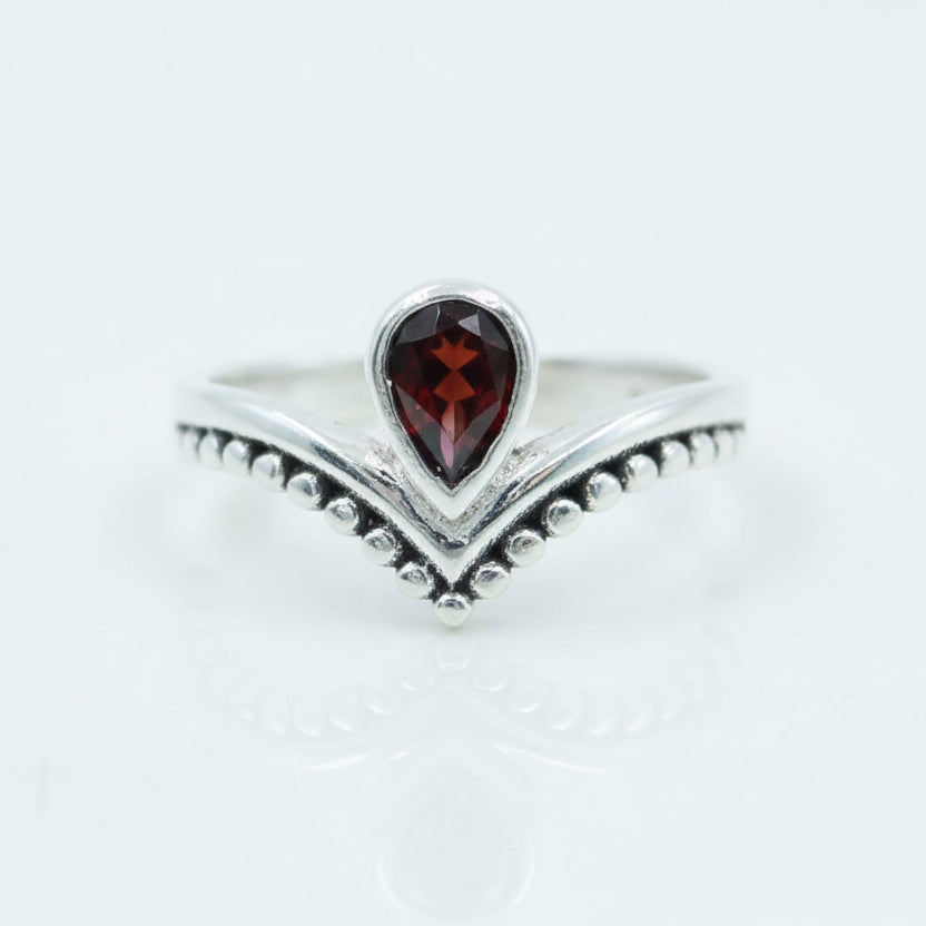 Garnet faceted V-shape sterling silver ring BC0410 with teardrop stone