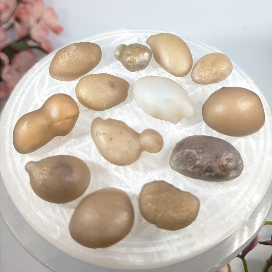 Assorted Baroque Pearls in Gobi Sand Agate Mini Stone product LV8764
