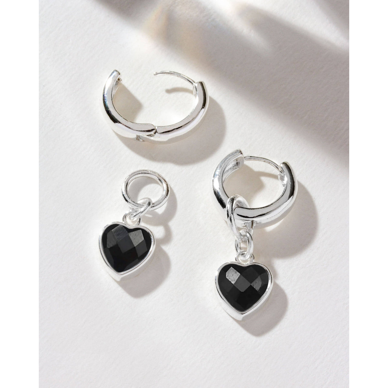 Heart’s Accelerated Huggie Hoop Earring Silver - Obsidian