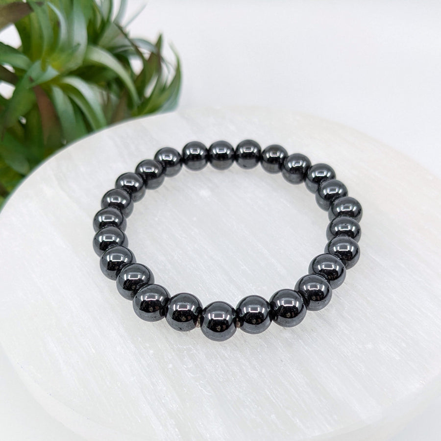 Dark metallic Hematite bead bracelet in a circular arrangement, Hematite 8mm Bracelet LV6365