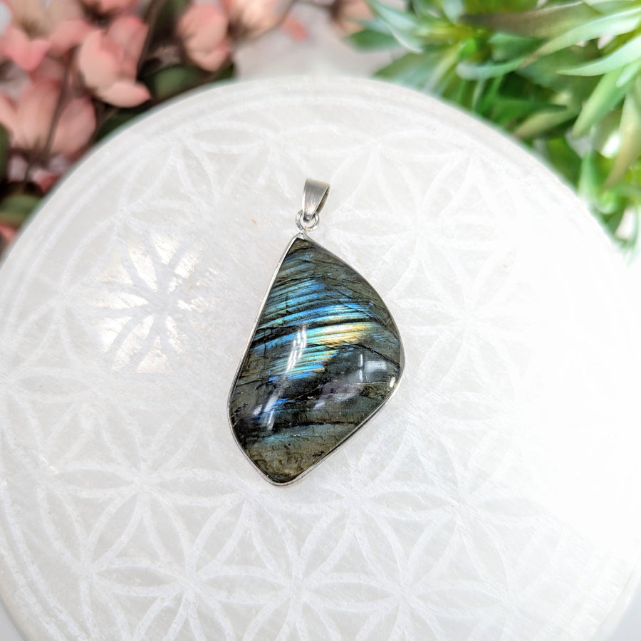 Irregularly shaped Labradorite Pendant with Silver Bail for Jewelry Making and Fashion