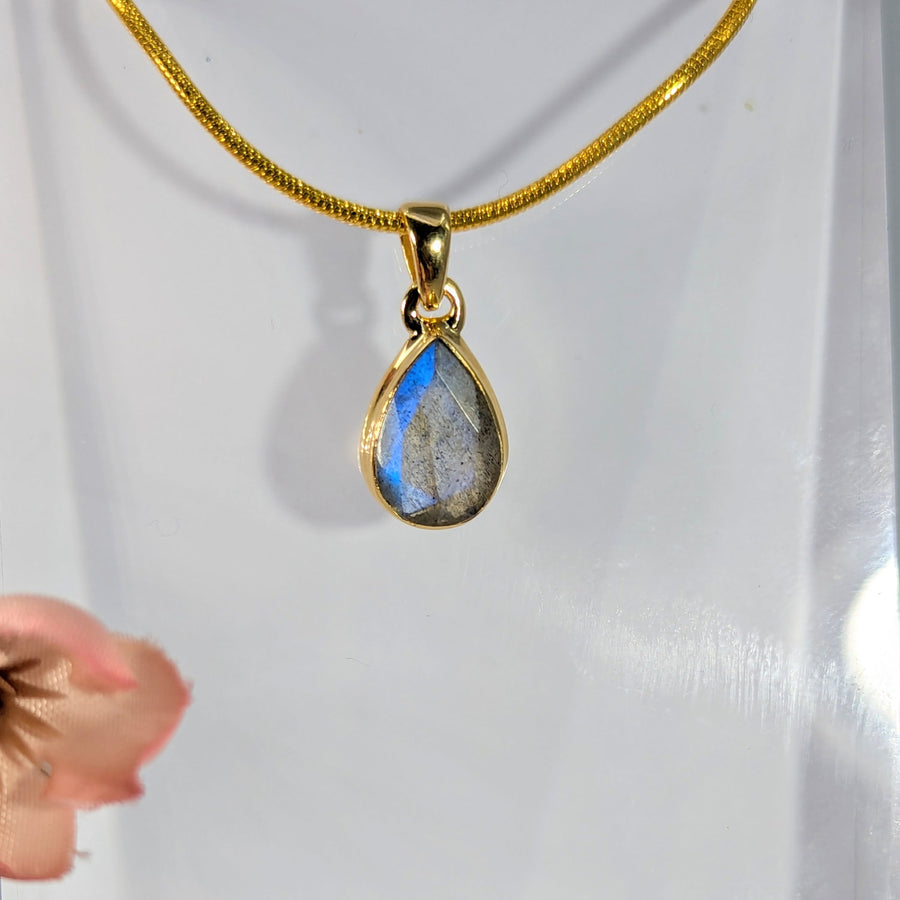 Labradorite faceted teardrop pendant on gold chain for jewelry and accessory fashion