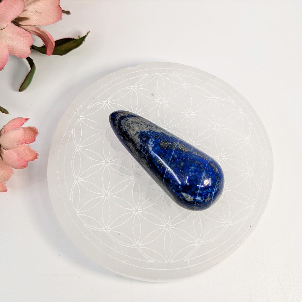 Teardrop-shaped Lapis Lazuli 2.3’’ Wand #LV6942 with gold flecks for enhanced item tier benefits