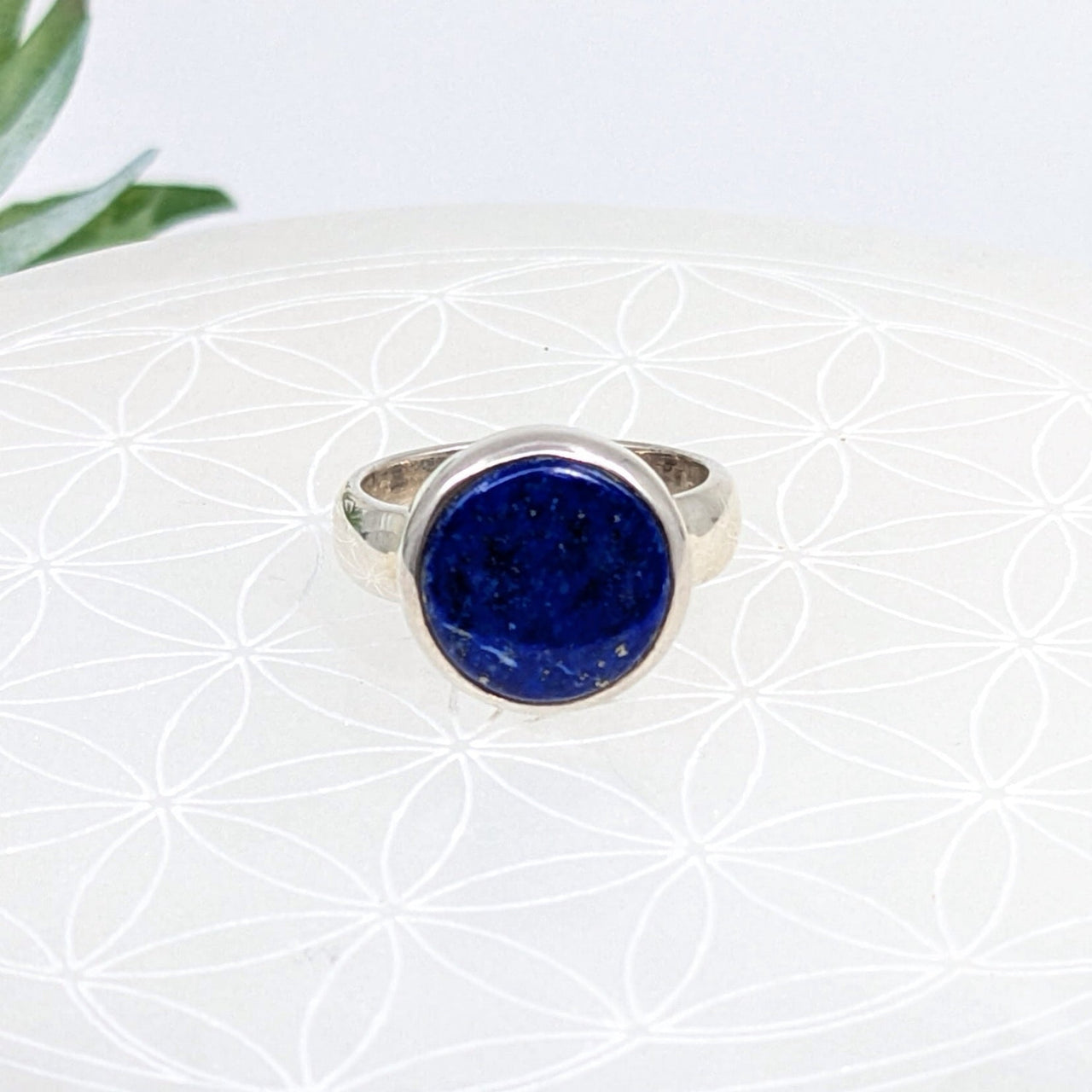 Silver round ring with a lapis lazuli stone, perfect for stylish accessorizing