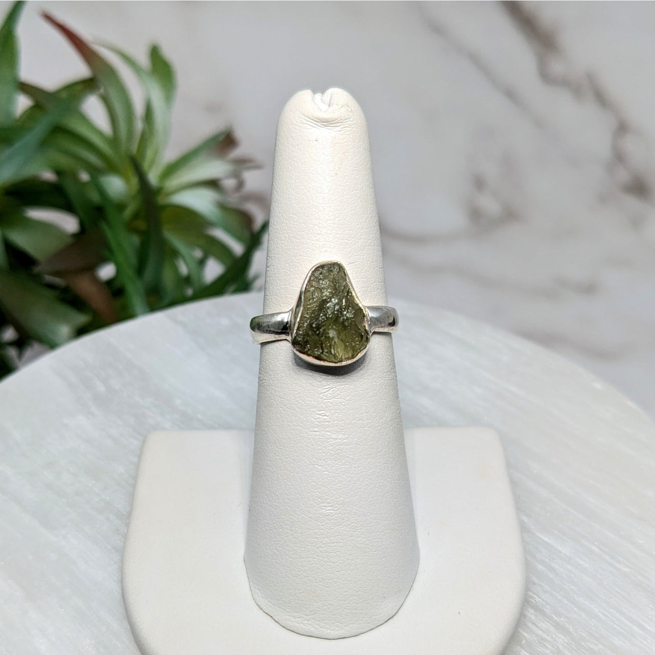 Silver ring with a green Moldavite stone in size 6, model LV5516