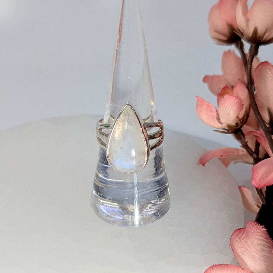 Moonstone Sz 8 Teardrop Ring S.S. #LV9932 - $125