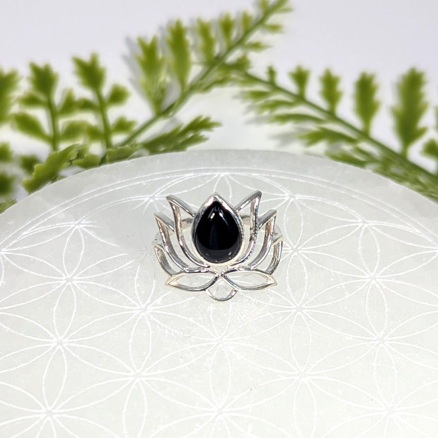 Onyx size 8 lotus silver ring BC1070 with teardrop black onyx stone