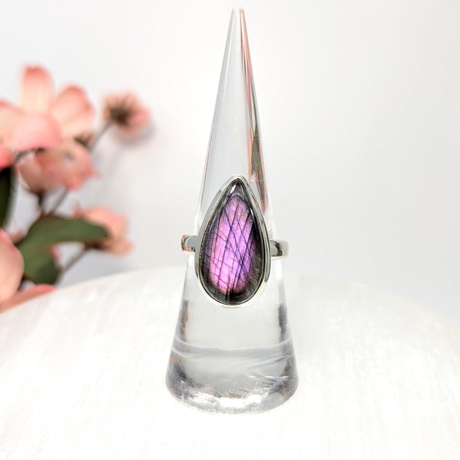 Purple Labradorite teardrop-shaped gemstone ring size 7 product image