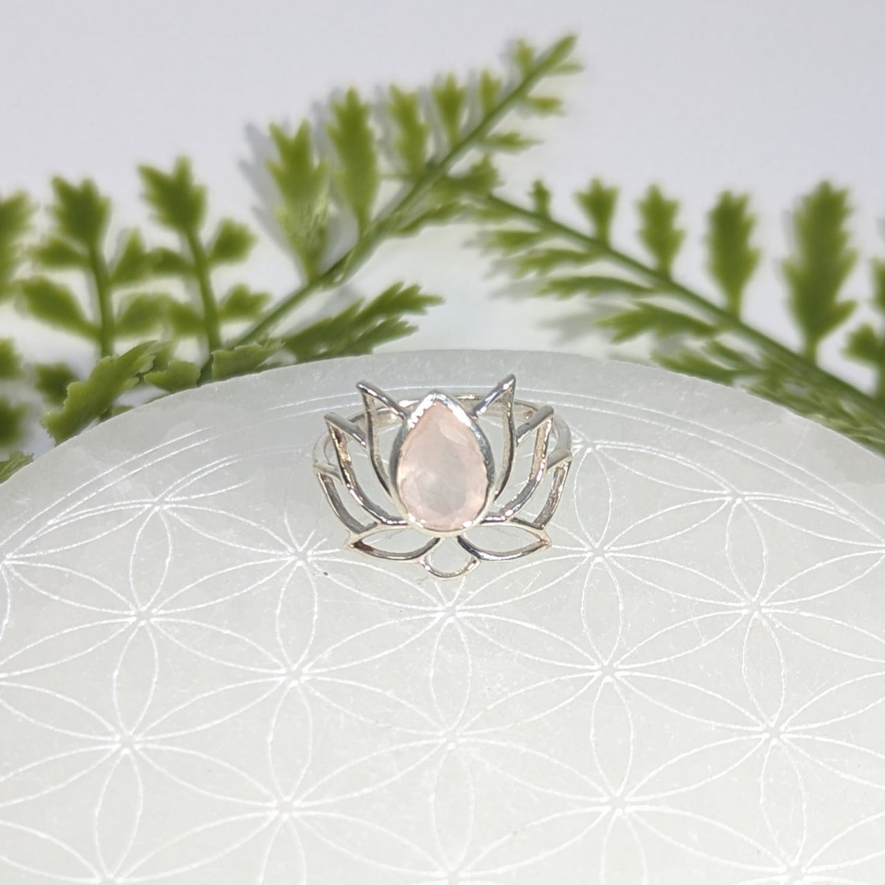 Rose quartz faceted size 7.75 lotus silver ring BC1071
