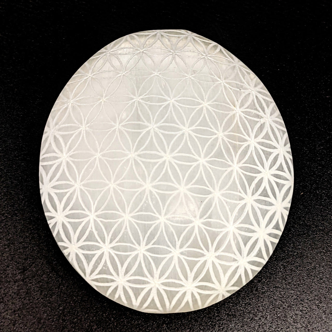 White circular glass plate with flower design - Selenite Palm Stone #SK9143