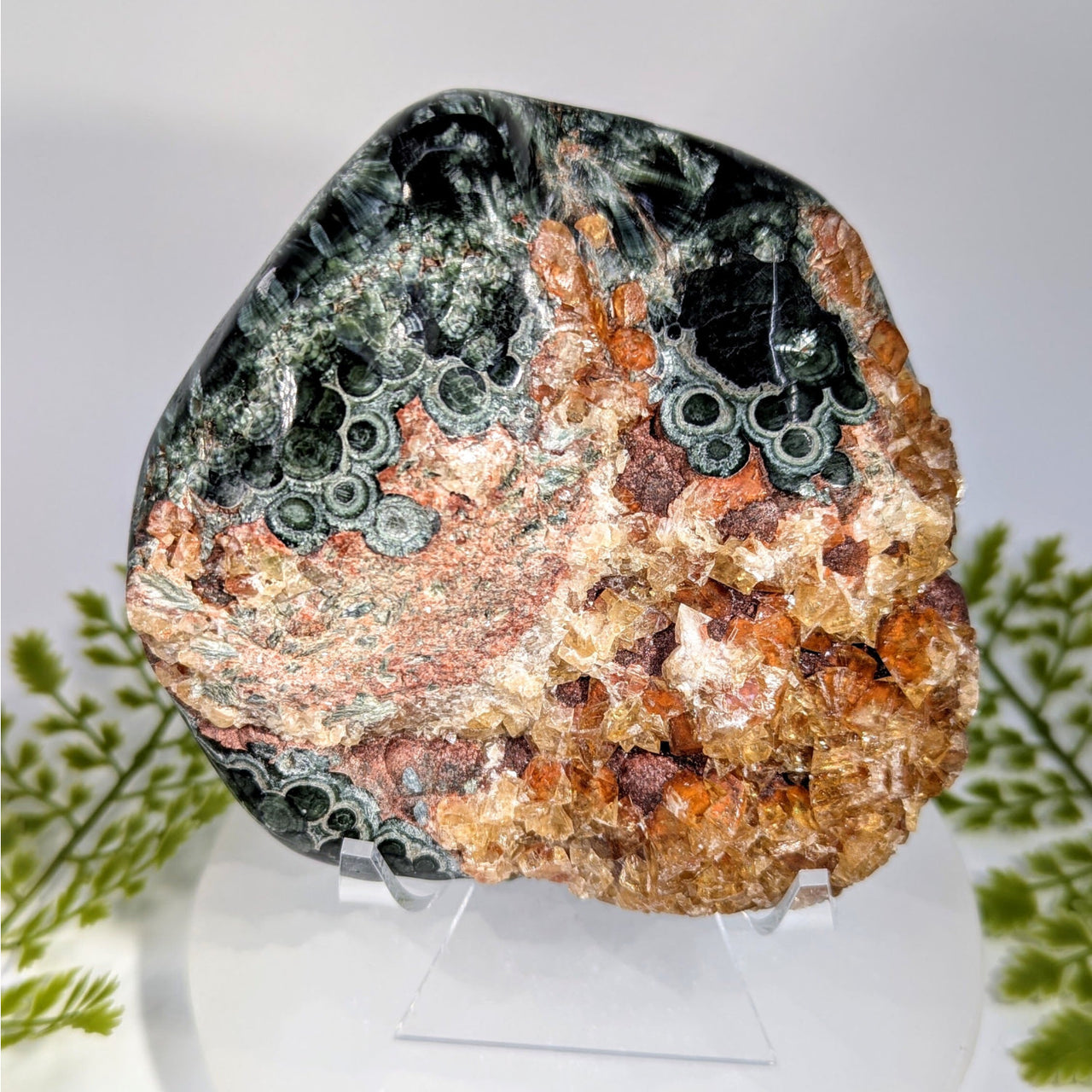 Seraphinite AA 4.5’’ with fluorescent calcite #BC0900, polished swirling black green patterns