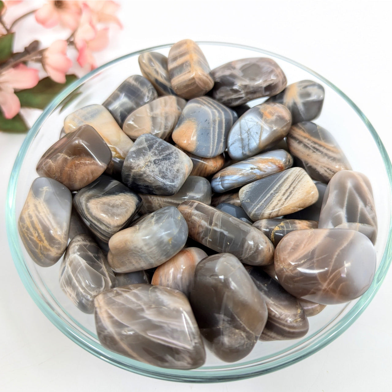 Silver Peach Moonstone 1.2 1.7’’ Tumbled Stone #LV8945 $4.95