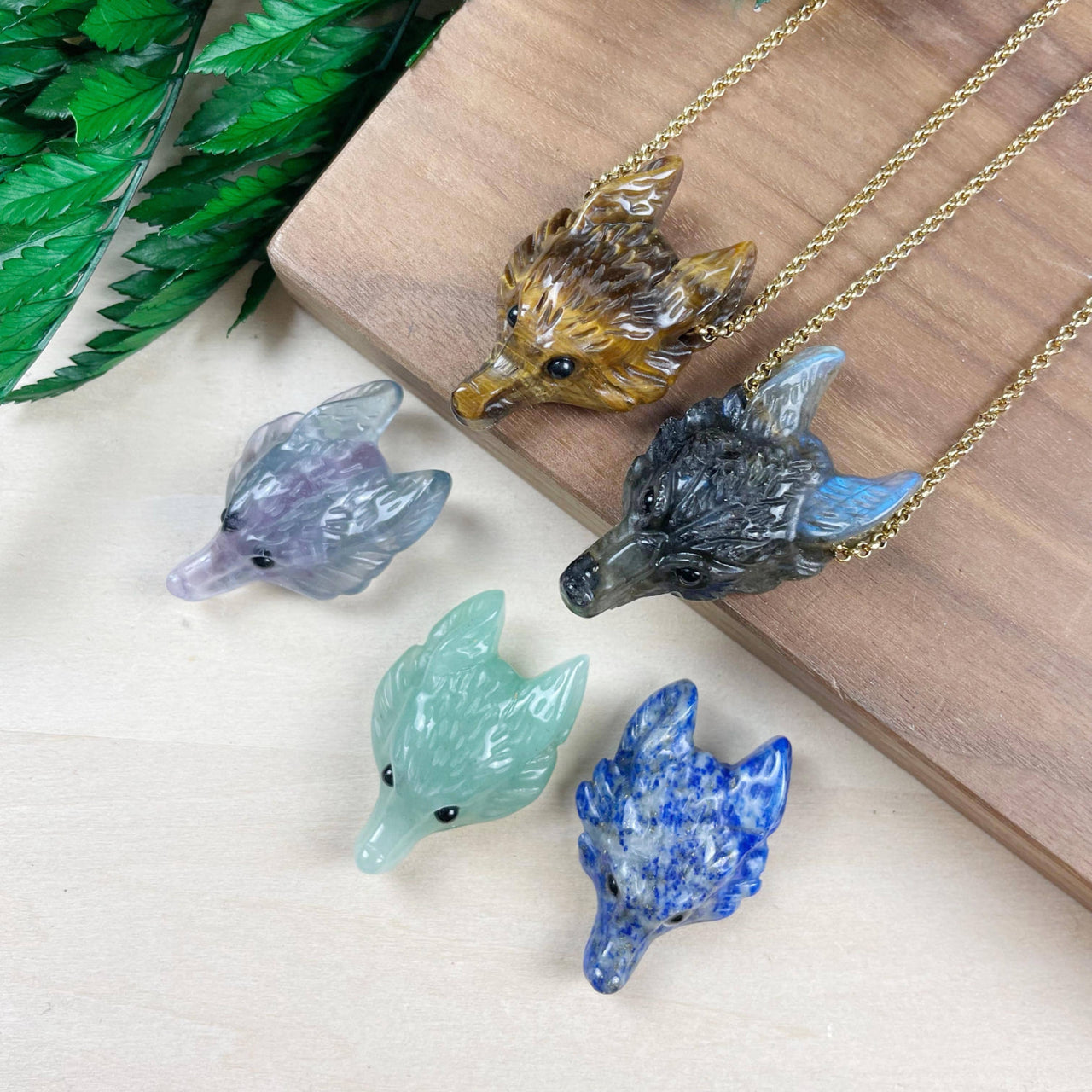 Small golden wolf head fox necklace with amber gemstone eyes on gold chain LV9194