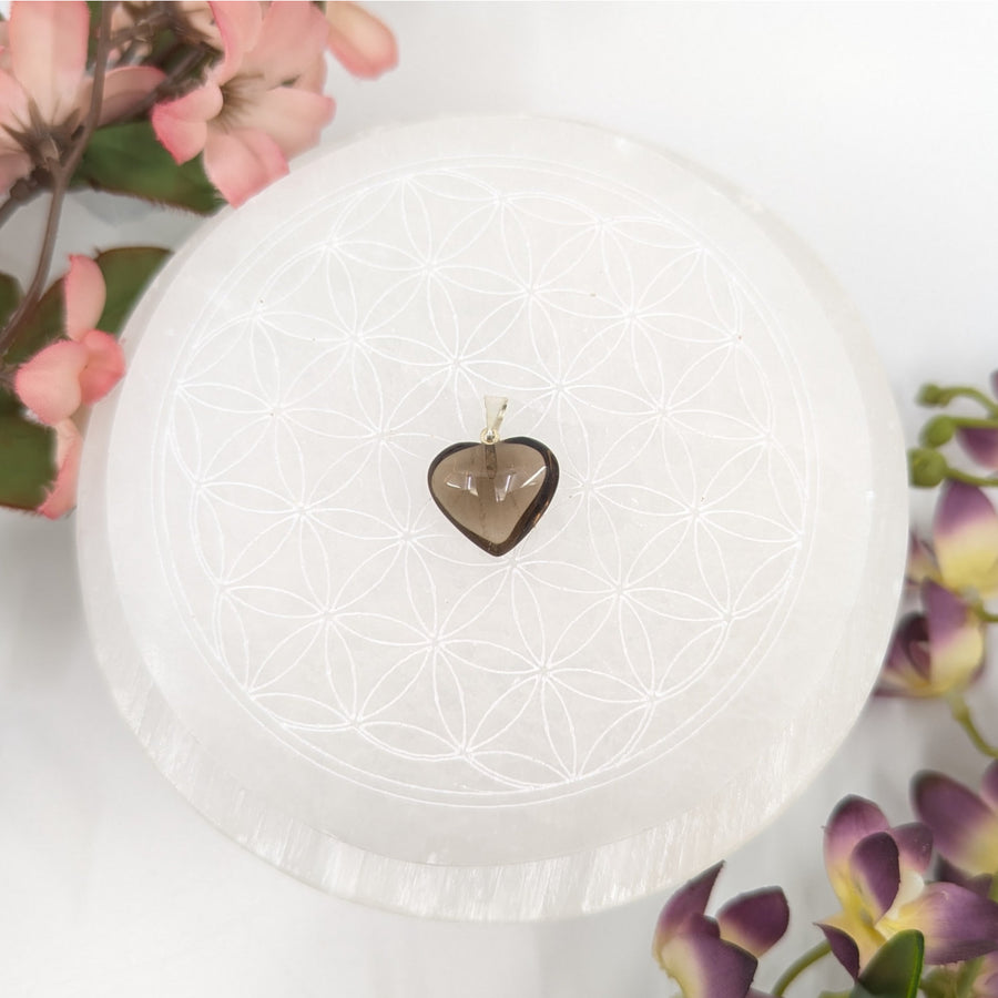 Heart-shaped smoky quartz mini pendant, stylish jewelry accessory