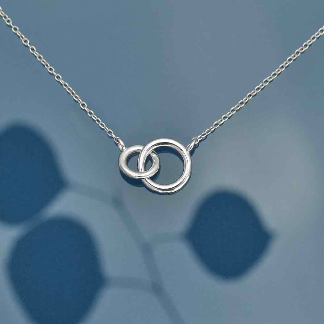 Sterling Silver Linked Circles 18” Necklace with Silver Ring #J043 for Elegant Style