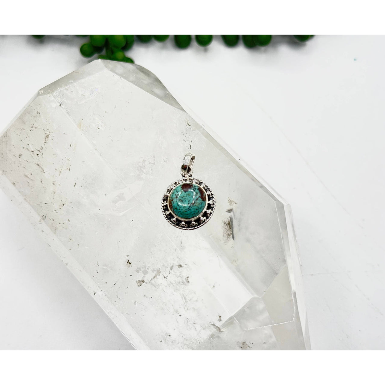 Turquoise gemstone pendant necklace in sterling silver 925 LV9541