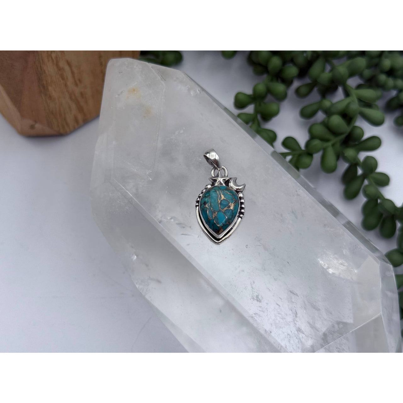 Silver turquoise shield pendant necklace in sterling silver 925 LV9542
