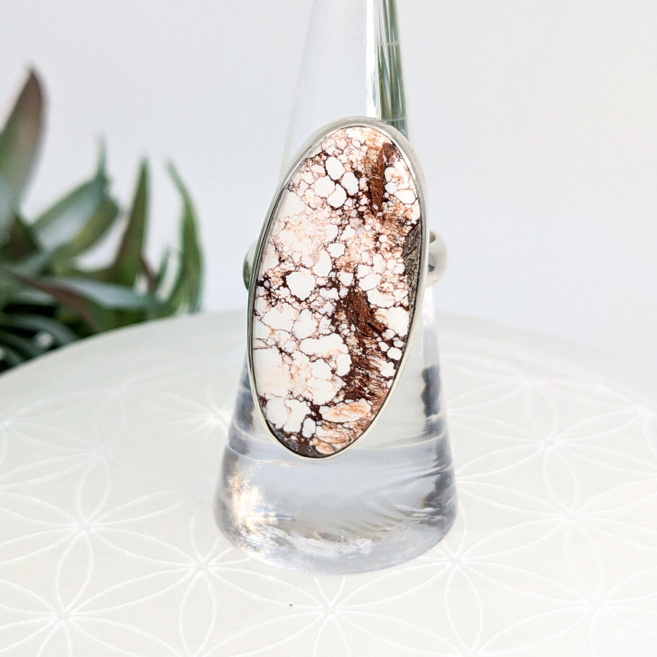 Oval white and brown wild horse magnesite ring, handcrafted crystal healing jewelry