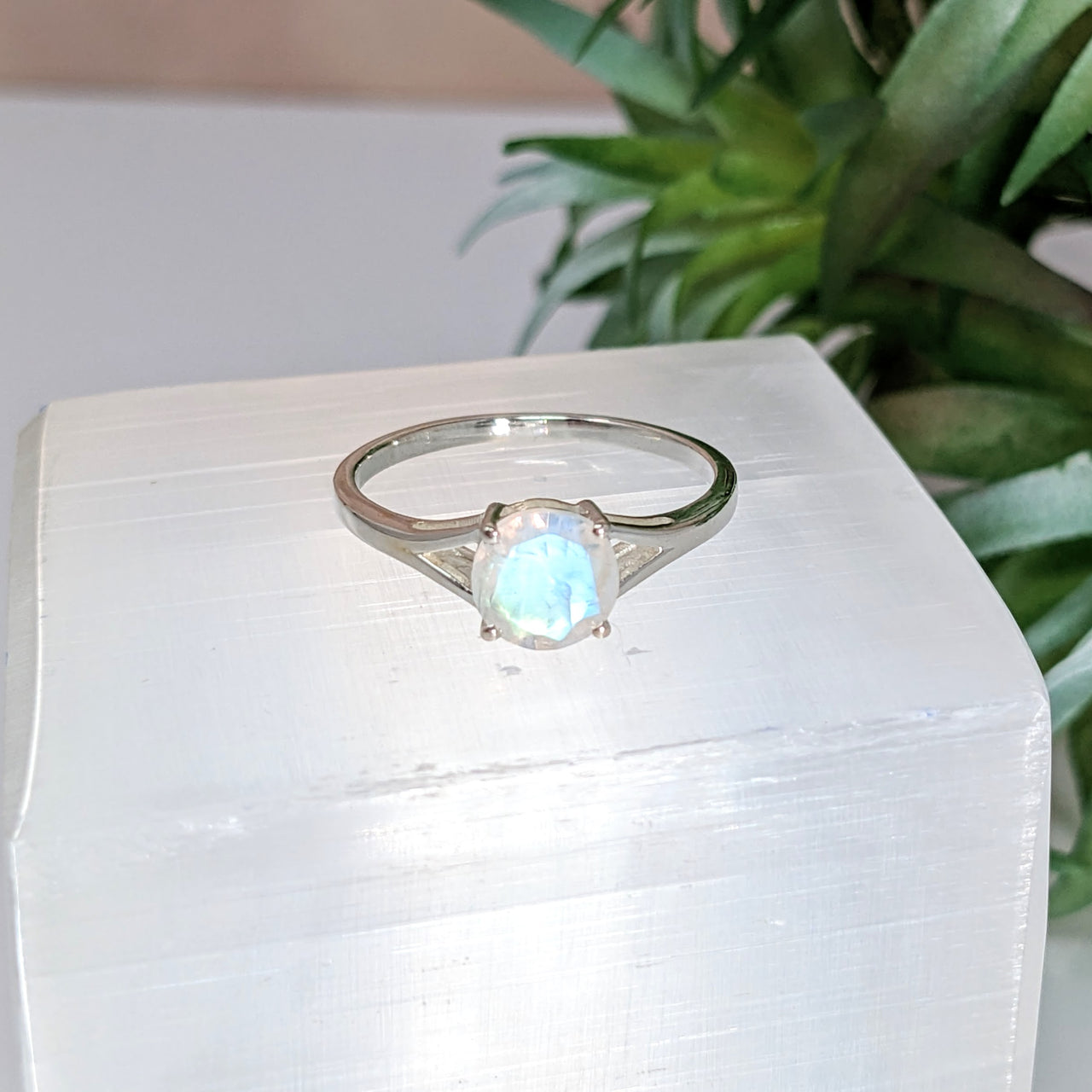 Moonstone Faceted Round Gem Ring #LV2788