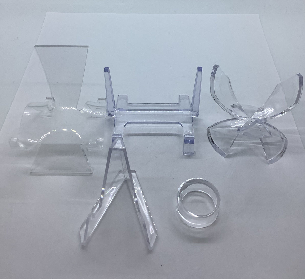 Acrylic & Metal Stands #Q152